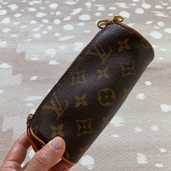 Louis Vuitton mini Papillon Pochette - Picture 1 of 13